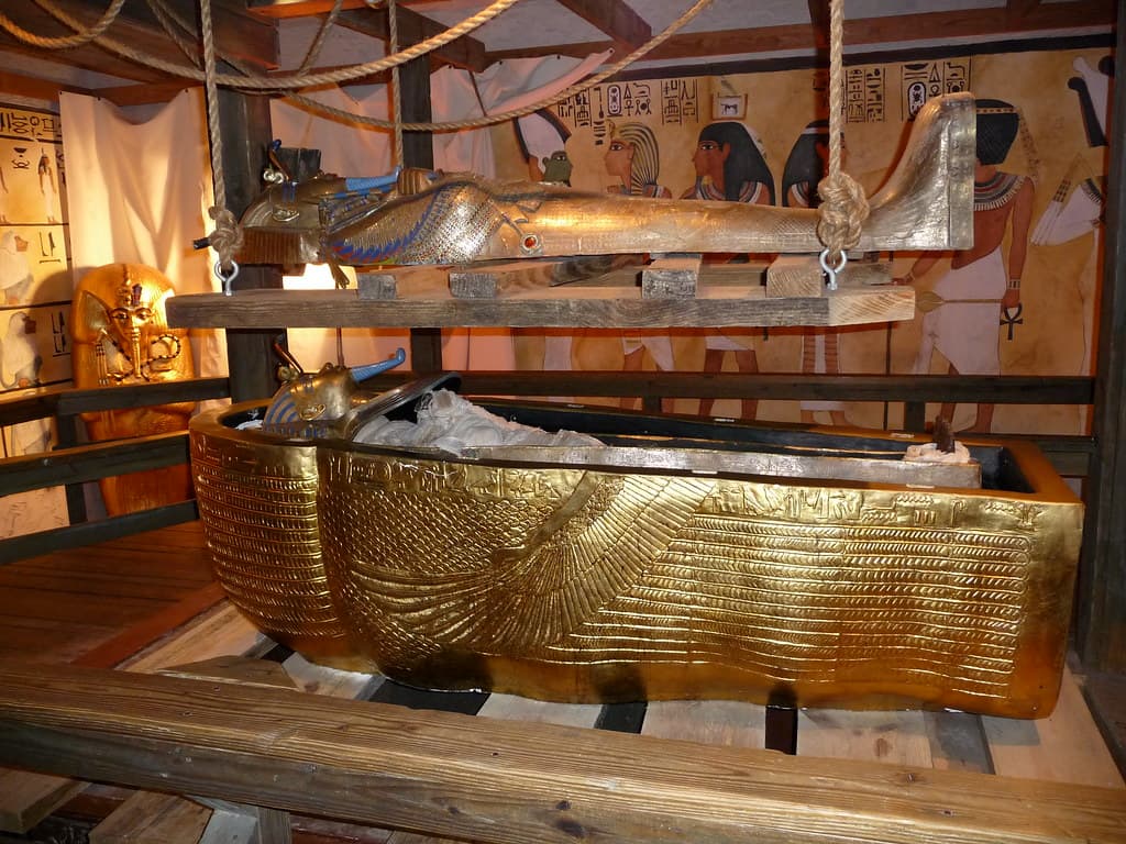 King Tut Tomb Pictures King Tut Tomb Pictures